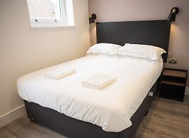 Crown Hotel