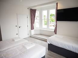 Crown Hotel