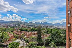 Edificio Alcazar de Oviedo BY Host Medellin