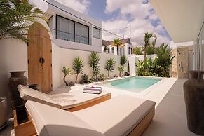 Casa Nata Graceful 2 BR Mediteranian