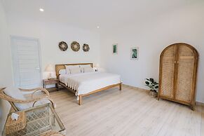 Villa Leya & Leon Canggu - Private 3BR Villa with Pool
