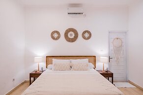 Villa Leya & Leon Canggu - Private 3BR Villa with Pool