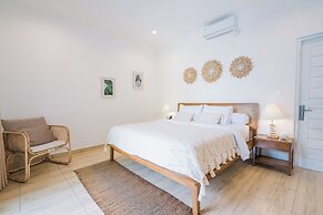 Villa Leya & Leon Canggu - Private 3BR Villa with Pool