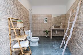 Villa Leya & Leon Canggu - Private 3BR Villa with Pool