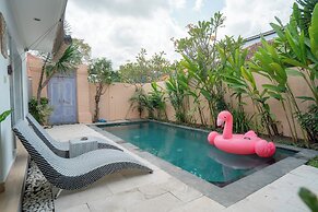 Villa Leya & Leon Canggu - Private 3BR Villa with Pool