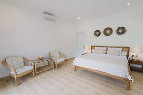 Villa Leya & Leon Canggu - Private 3BR Villa with Pool