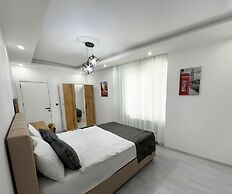 Fullmoon Suit Otel