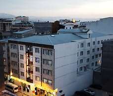 Fullmoon Suit Otel