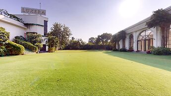 Luxera Hotels & Resorts