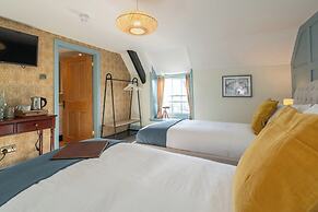The Buddle Inn