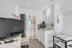 Boutique Studio Apartment By My Getaways