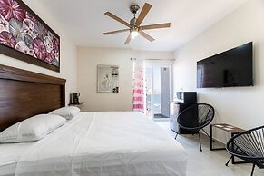 Cristal bay Apartments