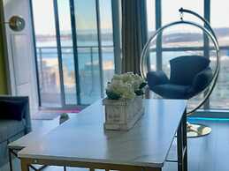 City Suites w Views