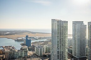 City Suites w Views