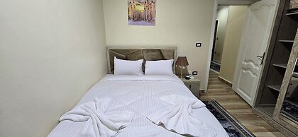 Pyramids Senusret Guest House