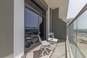 Shining studio in Laya Heights