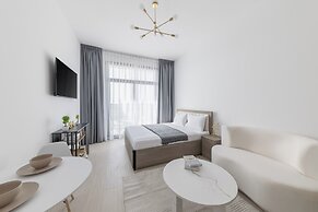 Shining studio in Laya Heights