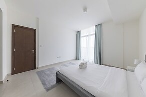 Splendid 1BR in Living Garden
