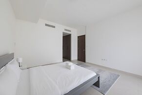 Splendid 1BR in Living Garden