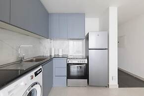 Splendid 1BR in Living Garden