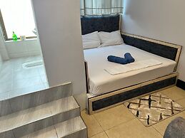 Ruasi Lodge