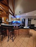 Hôtel restaurant la maïade