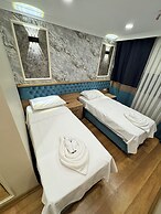 Riverside Hotel