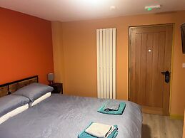 Tumbledown Hotel