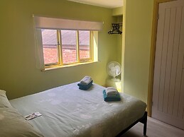 Tumbledown Hotel