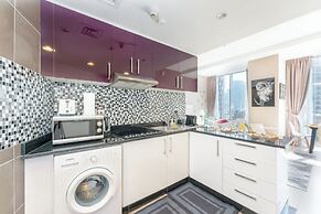 Cayan Tower - The Artist Studio