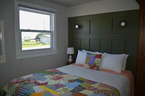 Parkers Blue Water Inn