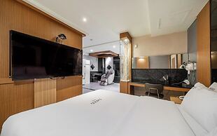 Nowon Luxe hotel