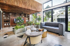 Villa Giraffe