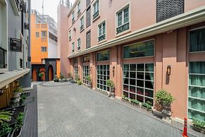 Kastel Bangkok Hotel