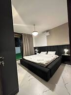 Stylish Luxe Apartment Fr 0003