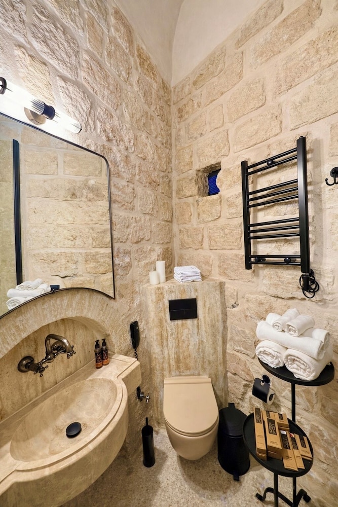 Arura Mardin
