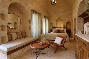 Arura Mardin