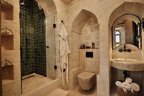 Arura Mardin