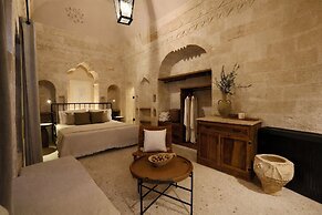Arura Mardin