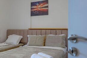 Esel Apartments