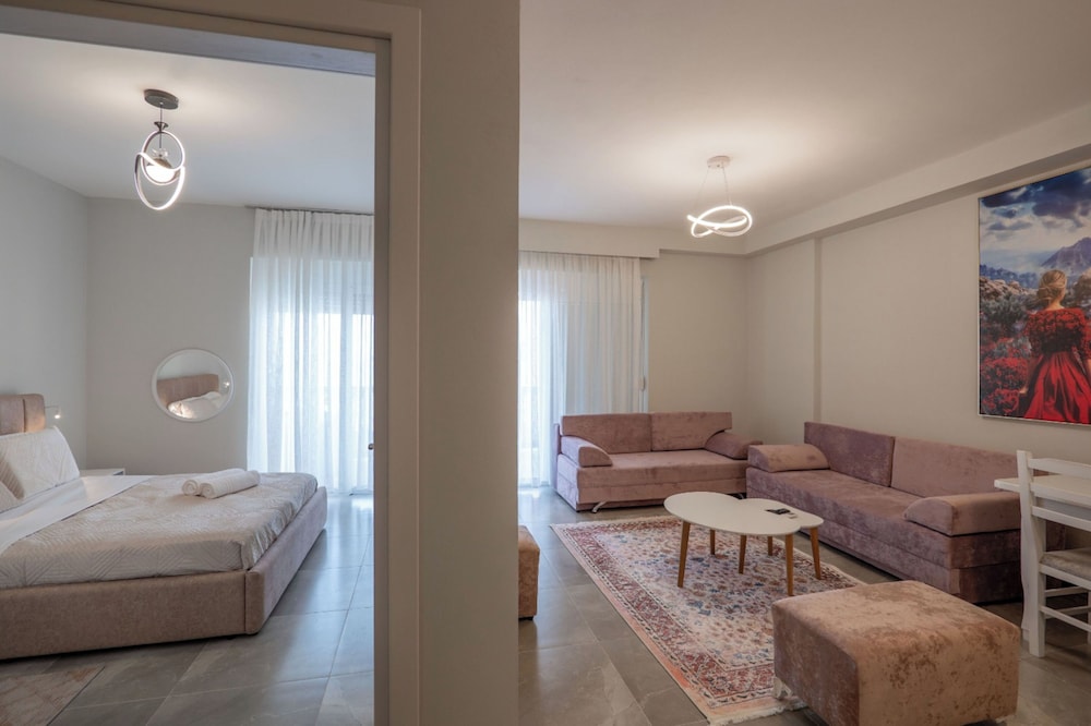 Esel Apartments