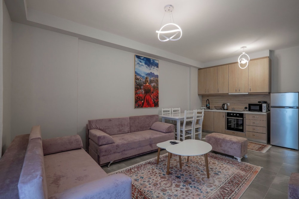 Esel Apartments