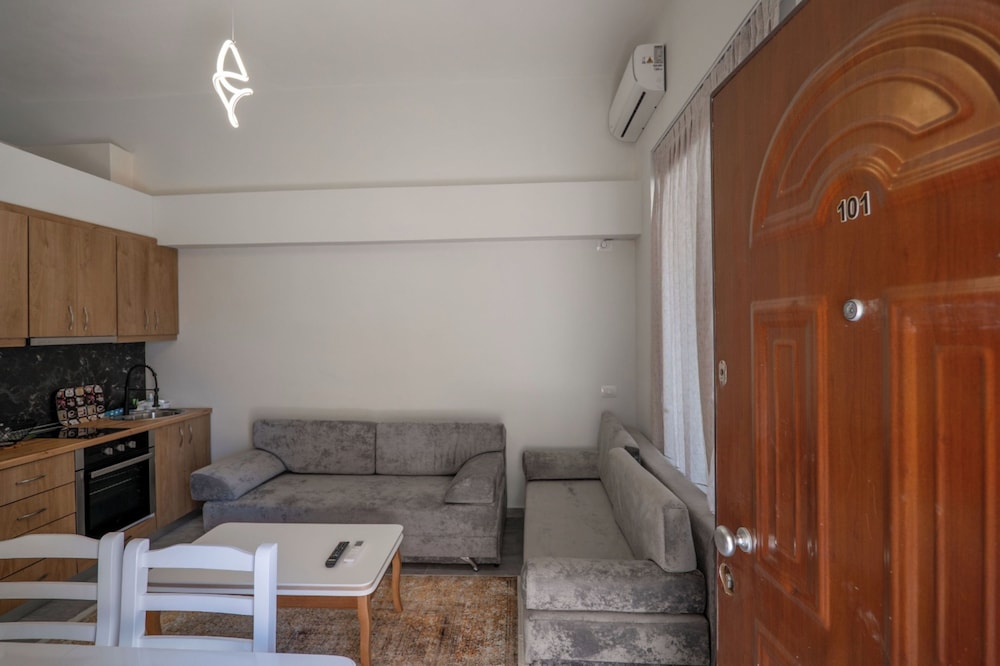 Esel Apartments
