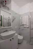 Esel Apartments