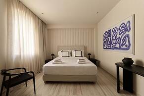 Finders Top Floor Apartments