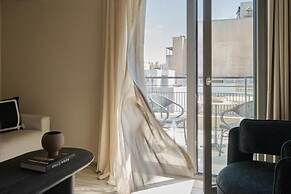 Finders Top Floor Apartments