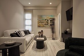 Finders Top Floor Apartments