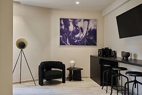 Finders Top Floor Apartments