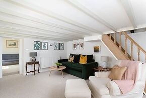4-bed Cottage - Pets With Garden & Wood Burner