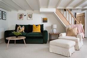 4-bed Cottage - Pets With Garden & Wood Burner